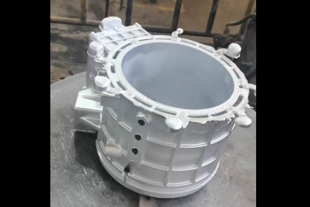 新能源汽車電機殼模具